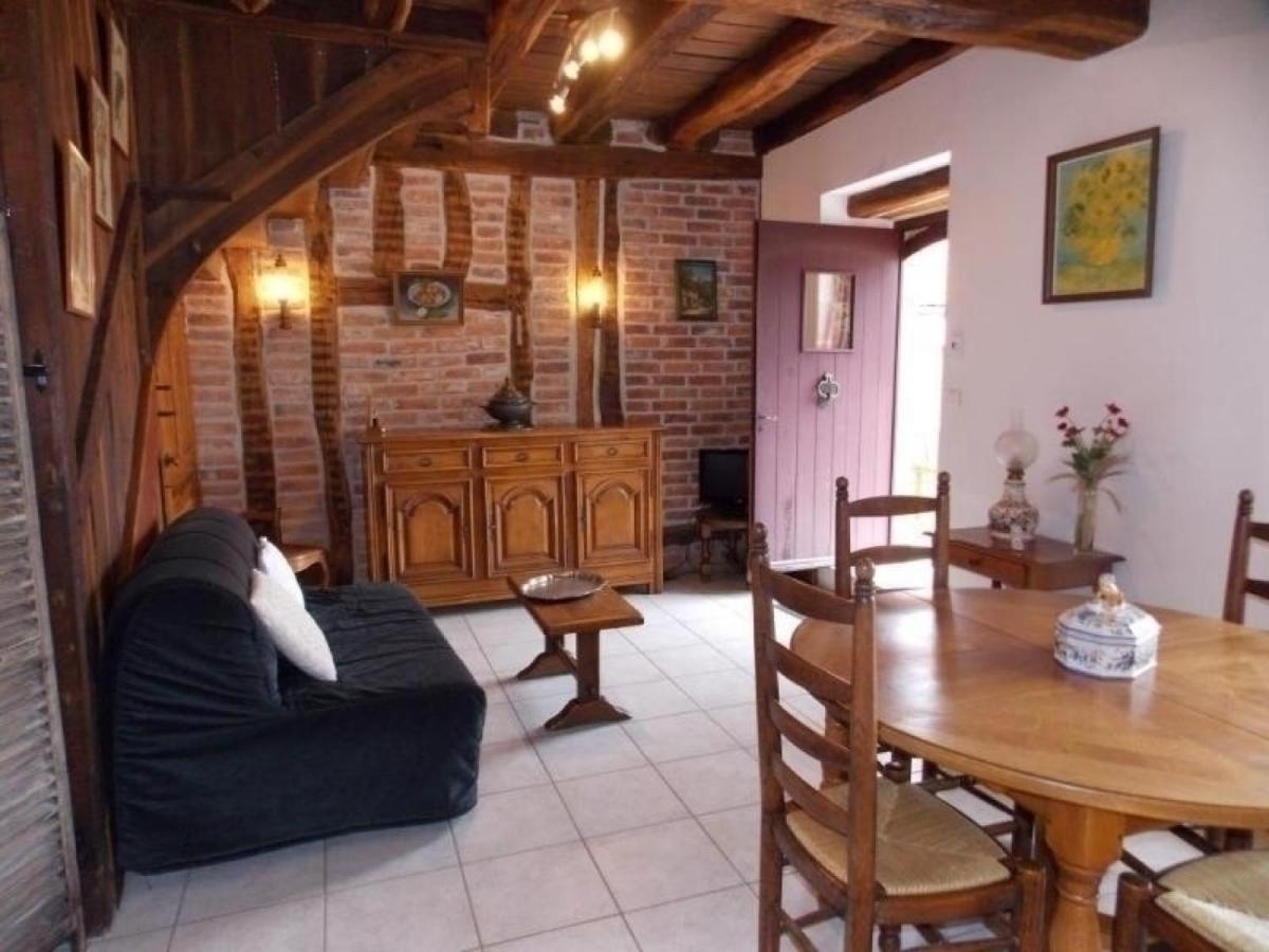 Gîte Neuvy, 1 pièce, 2 personnes - FR-1-489-213 Neuvy  Esterno foto