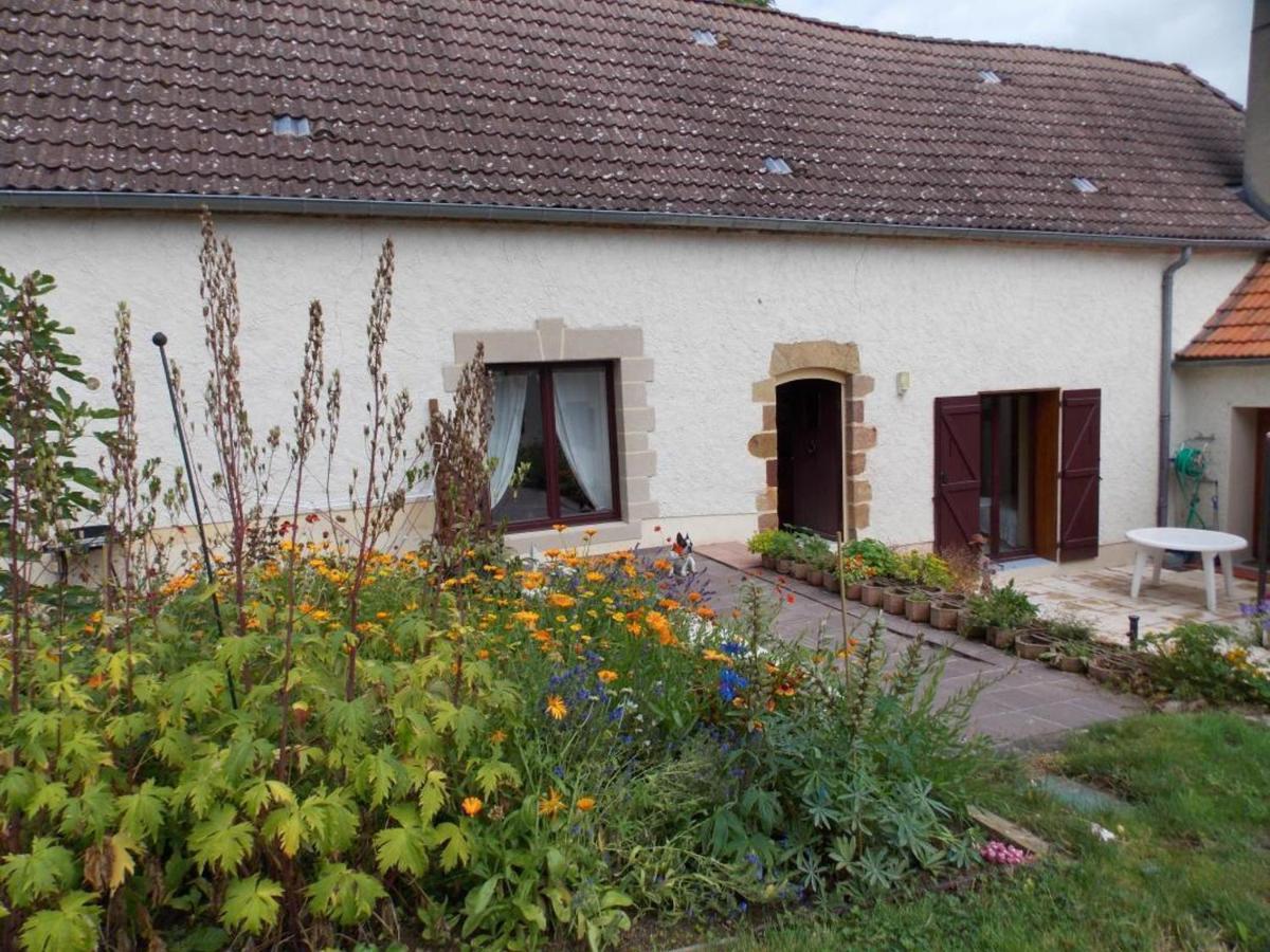 Gîte Neuvy, 1 pièce, 2 personnes - FR-1-489-213 Neuvy  Esterno foto